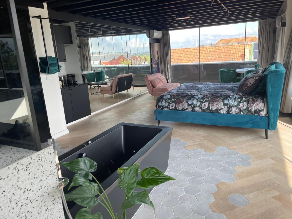 سانداكم Above And Beyond - Luxe Suite Met Sauna En Stoomdouche المظهر الخارجي الصورة